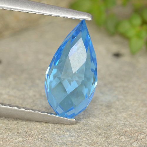 2.68ct Natural Azul Suizo Topacio, Corte Briolette, VVS-VS