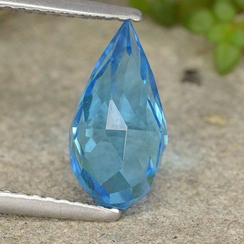 2.70ct Natural Azul Suizo Topacio, Corte Briolette, VVS-VS