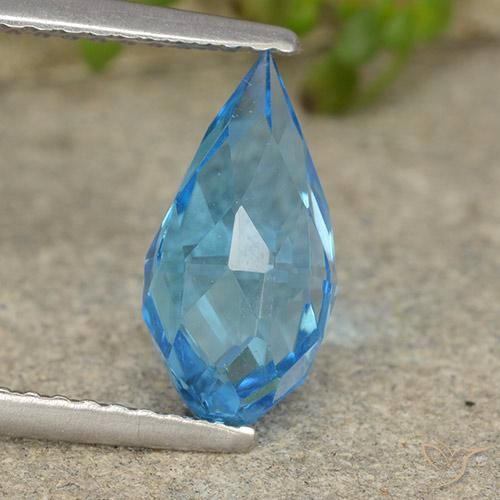2.66ct Natural Azul Suizo Topacio, Corte Briolette, VS