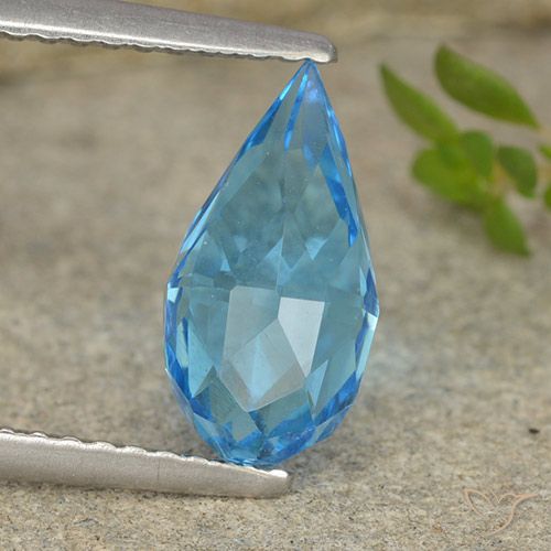 2.58ct Natural Azul Suizo Topacio, Corte Briolette, VVS-VS