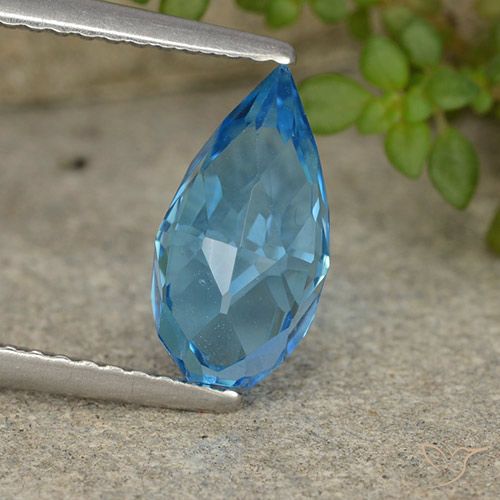 2.68ct Natural Azul Suizo Topacio, Corte Briolette, VVS-VS