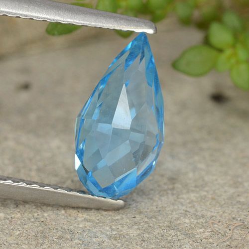 2.67ct Natural Azul Suizo Topacio, Corte Briolette, VVS-VS