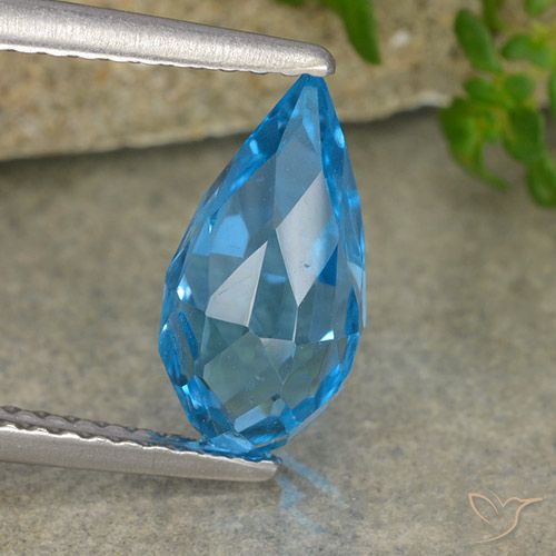 2.63ct Natural Azul Suizo Topacio, Corte Briolette, VVS-VS