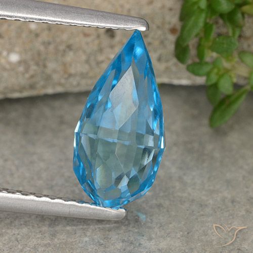 2.61ct Natural Azul Suizo Topacio, Corte Briolette, VVS-VS, Photo A