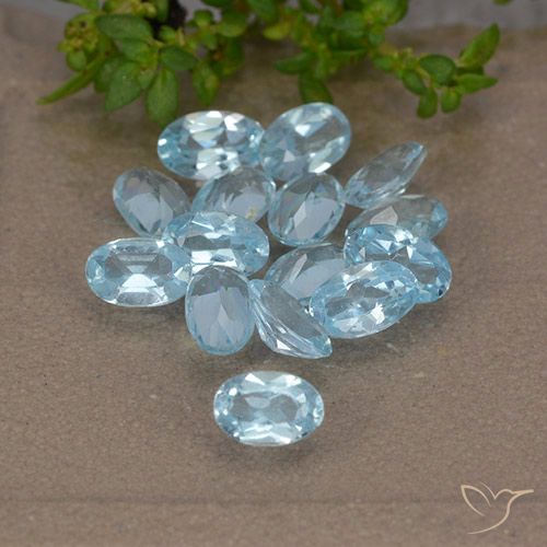 3.89ctw Natural Azul Cielo Topacio, Ovalada, VS
