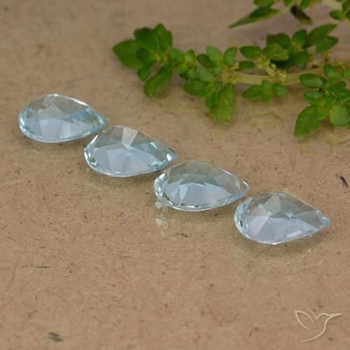 Gemas de Topacio Azul Cielo natural de 3.32 ct, En forma de pera, VVS-VS