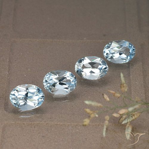 4.37ctw Natural Azul Suizo Topacio, Ovalada, VVS-VS