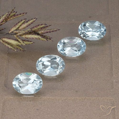 4.38ctw Natural Azul Cielo Topacio, Ovalada, VVS-VS