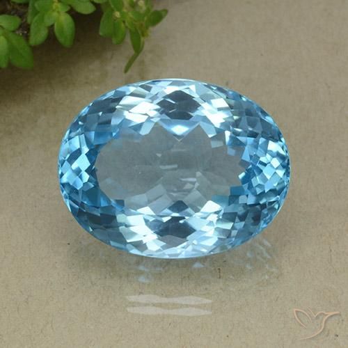 35.73ct Natural Azul Suizo Topacio, Ovalada, VVS
