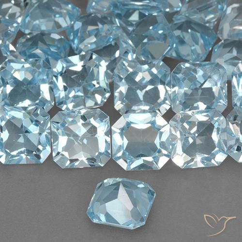 Topacio Azul Cielo natural de 3.04 ct, Corte Octágono / Esmeralda, VVS-VS