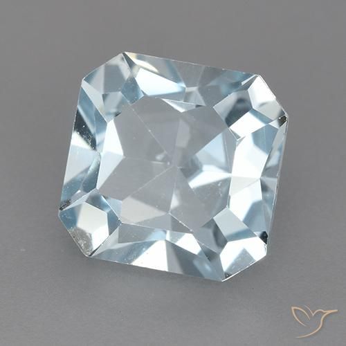 Topacio Azul Cielo natural de 2.78 ct, Corte Octágono / Esmeralda, VVS-VS