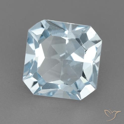 Topacio Azul Cielo natural de 2.89 ct, Corte Octágono / Esmeralda, VVS