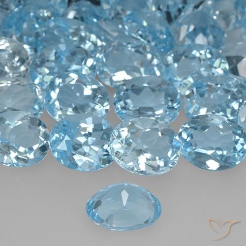 Topacio Azul Cielo natural de 3.38 ct, Ovalada, VVS-VS