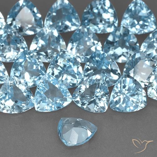 Topacio Azul Cielo natural de 1.38 ct, Trillón, VS