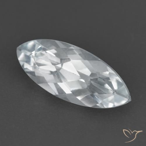 Topacio Blanco azulado natural de 1.74 ct, Marquesa, VS