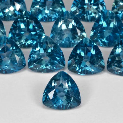 Topacio Azul Londres natural de 0.96 ct, Trillón, VS