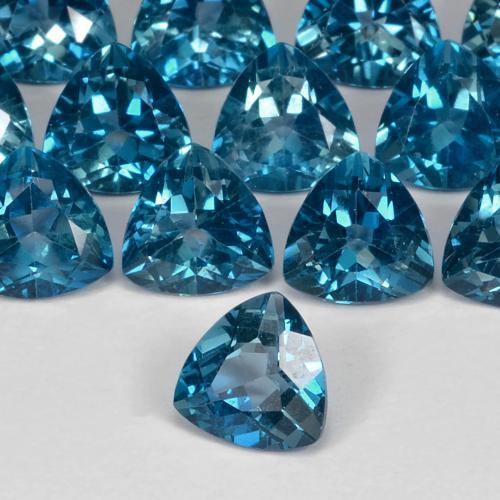 Topacio Azul Londres natural de 0.96 ct, Trillón, VS