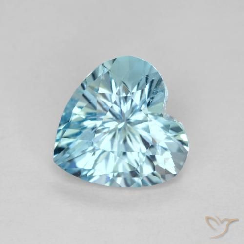 Topacio Azul Cielo natural de 2.87 ct, Corazón, VVS