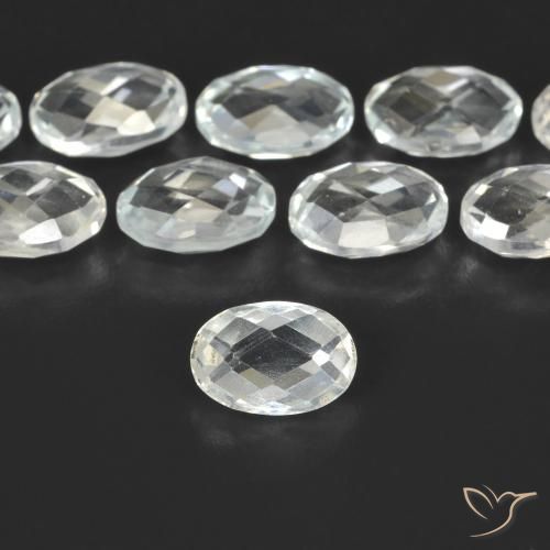 0.68ct Natural Blanco cálido Topacio, Ovalada, VVS