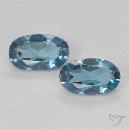 0.59ctw Natural Azul Londres Topacio, Ovalada, VVS-VS