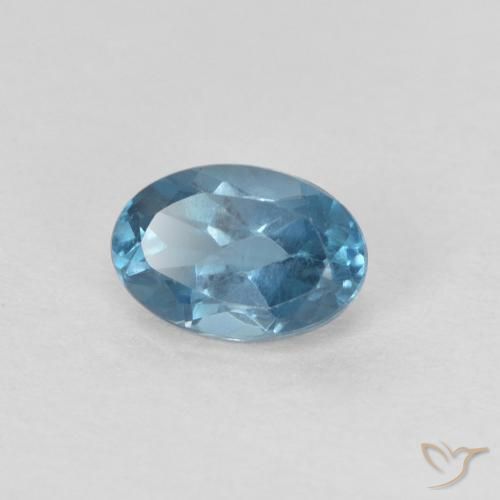 Topacio Azul Londres natural de 0.70 ct, Ovalada, VVS