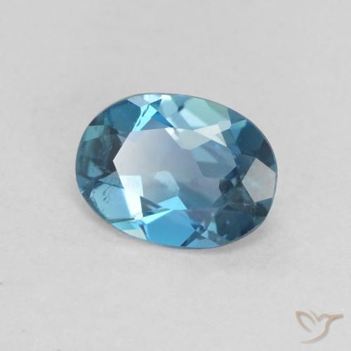 Topacio Azul Londres natural de 0.74 ct, Ovalada, VVS-VS