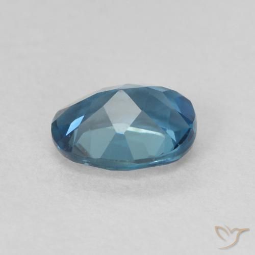 Topacio Azul Londres natural de 0.81 ct, Corte Óvalo, VS