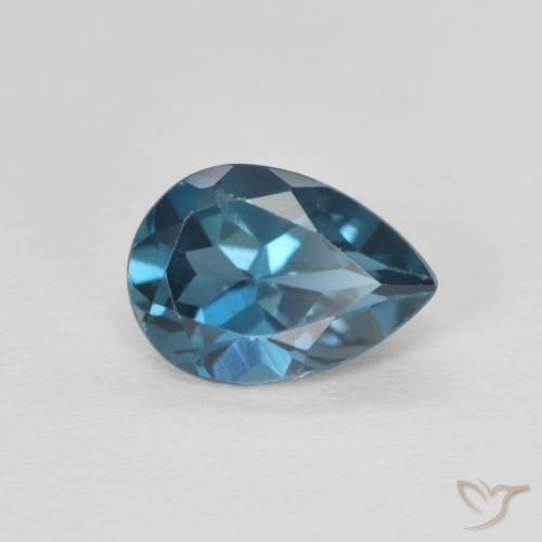 Topacio Azul Londres natural de 0.85 ct, En forma de pera, VVS