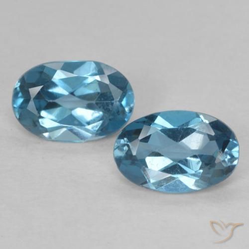 0.98ctw Natural Azul Londres Topacio, Ovalada, VVS-VS
