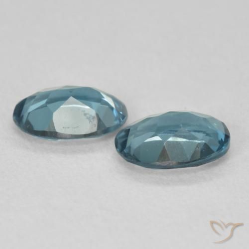 Gemas de Topacio Azul Londres natural de 1.67 ct, Ovalada, VS