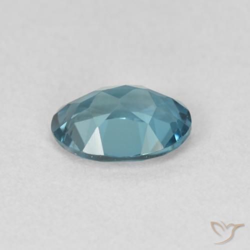 Topacio Azul Londres natural de 0.98 ct, Ovalada, VVS