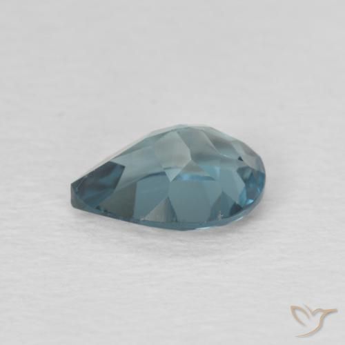 Topacio Azul Londres natural de 0.86 ct, En forma de pera, VS