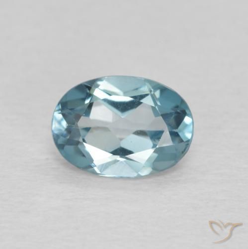 Topacio Azul Londres natural de 0.89 ct, Ovalada, VVS