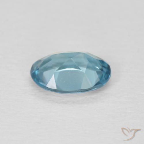 Topacio Azul Londres natural de 0.89 ct, Ovalada, VVS