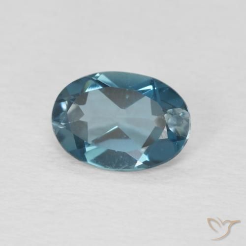 Topacio Azul Londres natural de 0.88 ct, Ovalada, VVS