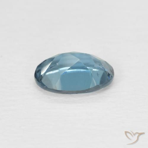 Topacio Azul Londres natural de 0.87 ct, Ovalada, VVS-VS