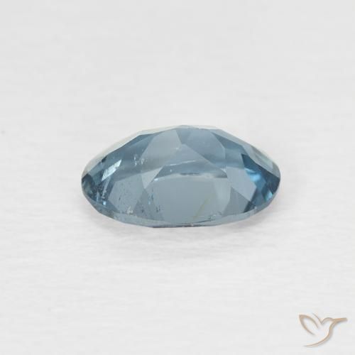 Topacio Azul Londres natural de 0.97 ct, Ovalada, VS