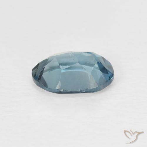 Topacio Azul Londres natural de 0.98 ct, Ovalada, VS