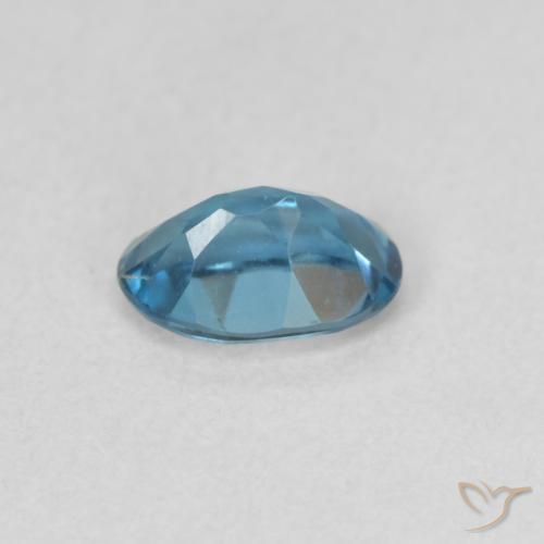 Topacio Azul Londres natural de 0.56 ct, Ovalada, VVS
