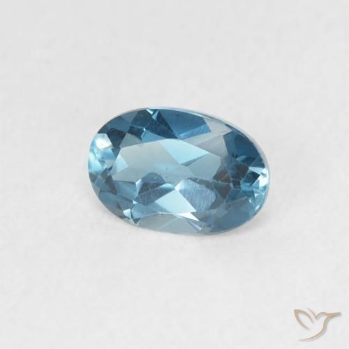 Topacio Azul Londres natural de 0.56 ct, Ovalada, VVS