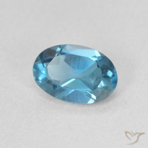Topacio Azul Londres natural de 0.67 ct, Ovalada, VVS