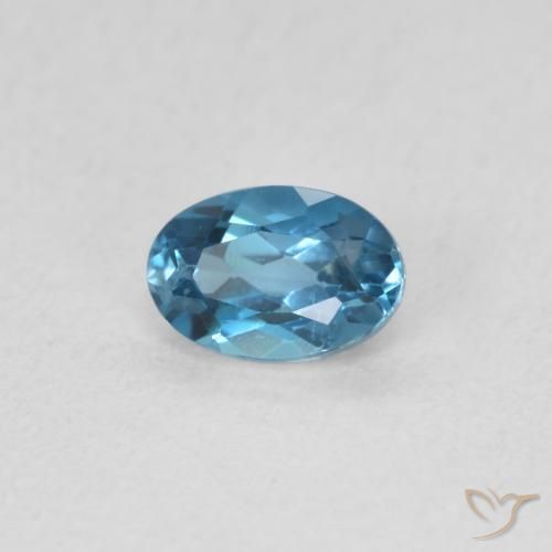 Topacio Azul Londres natural de 0.65 ct, Ovalada, VS