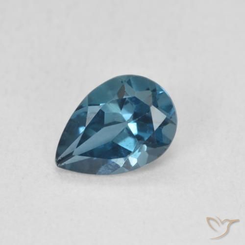 Topacio Azul Londres natural de 0.80 ct, En forma de pera, VS