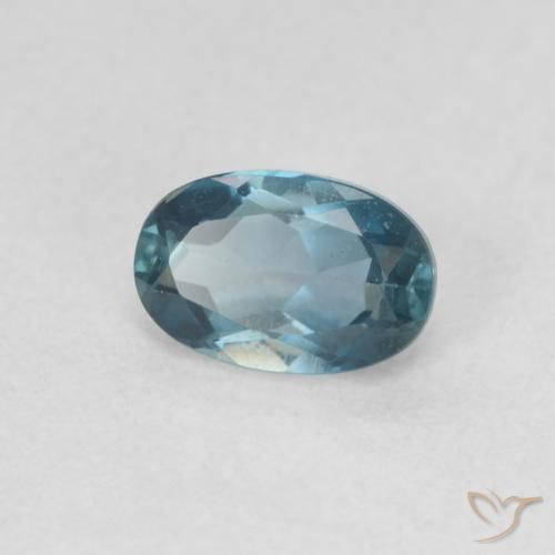 Topacio Azul Londres natural de 0.66 ct, Ovalada, VVS