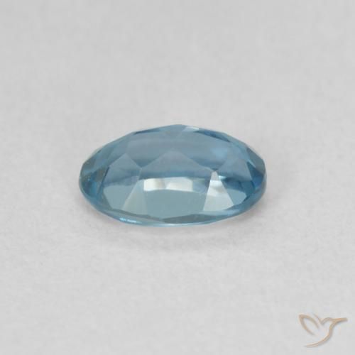 Topacio Azul Londres natural de 0.57 ct, Ovalada, VVS