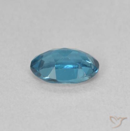 Topacio Azul Londres natural de 0.53 ct, Ovalada, VVS