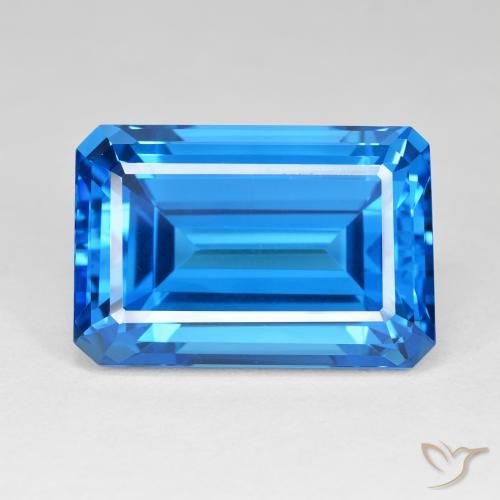 61.60ct Natural Azul Suizo Topacio, corte esmeralda, IF