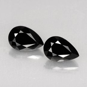 Gemas de turmalina negro natural de  ct, en forma de pera, opaco