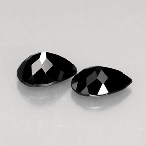 Gemas de turmalina negro natural de  ct, en forma de pera, opaco