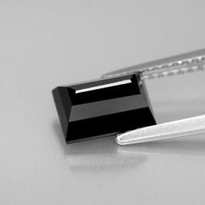 Turmalina negro natural de 1,69 ct, baguette, opaco